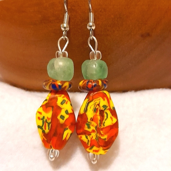 Sold!New Handmade glass beaded Orange dangle earrings - Picture 1 of 5